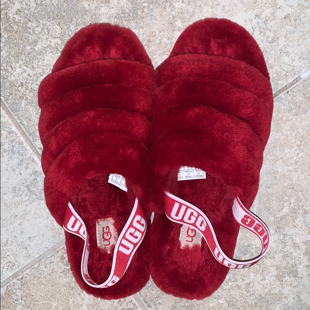 Red Ugg Fluff Yea Slides